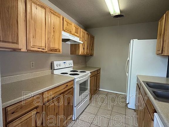 4th image of 29 Southridge Dr #B
