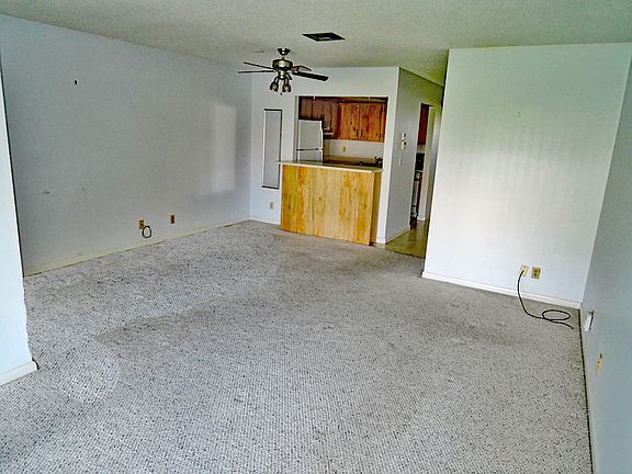 5th image of 1011 Pheasant Run Dr APT C