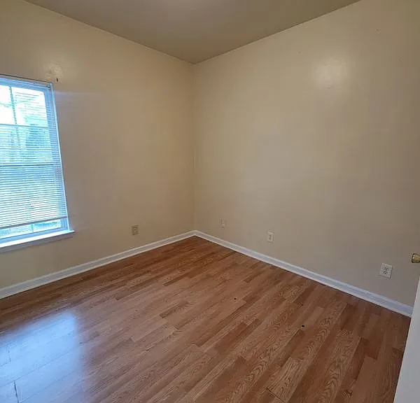 2069 Detroit Ave NW — Photo 14