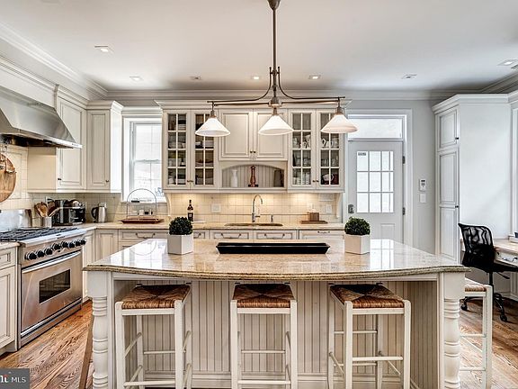 2nd image of 2243 40th St NW