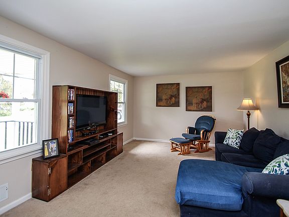 3rd image of 2245 Bear Creek Dr
