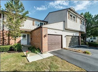 1st image of 16515 Oxford Dr #3