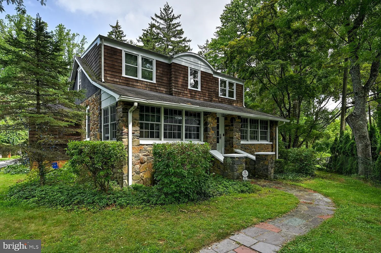 4 bed, 1947 sqft, $5,500 — Photo 4