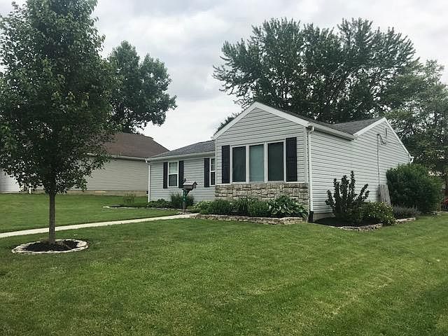 2nd image of 200 N Company St