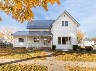 218 Main St, Fountain, MN 55935