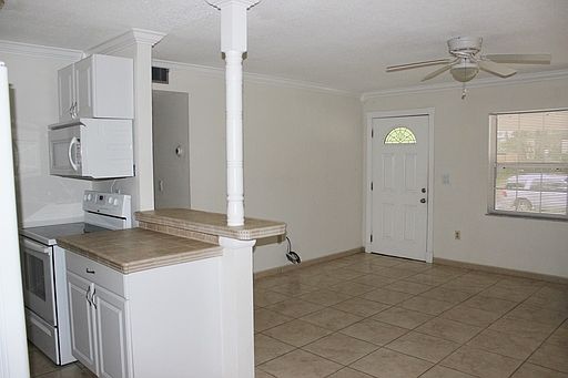 3rd image of 5614 Huber Dr
