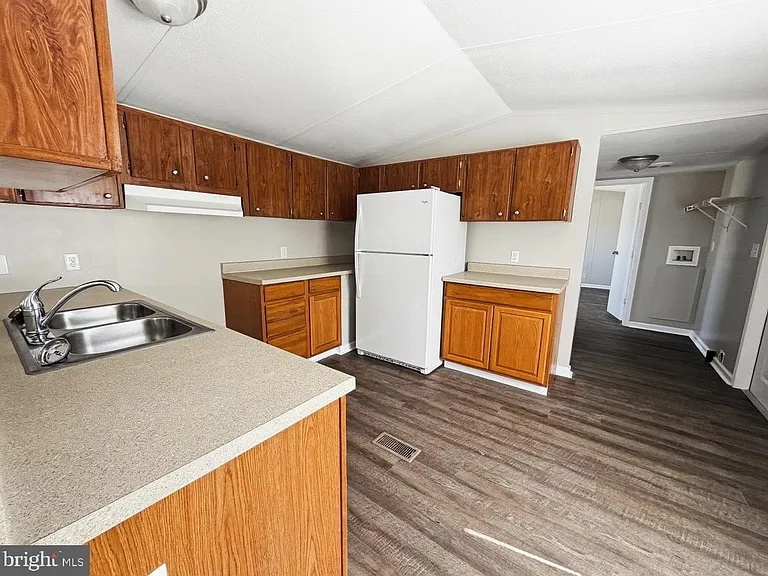 16121 Peaceful Acres Ln — Photo 5