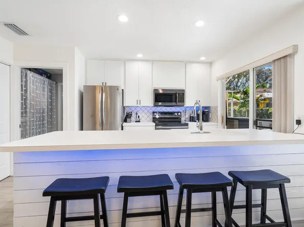9132 Sun Terrace Circle #D, Palm Beach Gardens, FL 33403