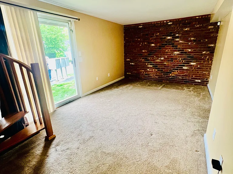 55 Mill Plain Rd #29-7 — Photo 7