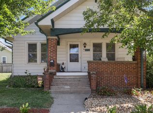 410 1st St S, Newton, IA