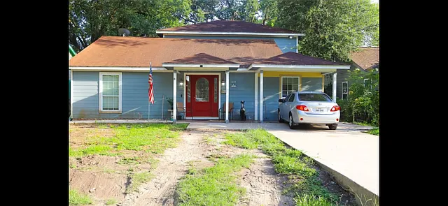 5 bed, 2820 sqft, $2,200 — Photo 4