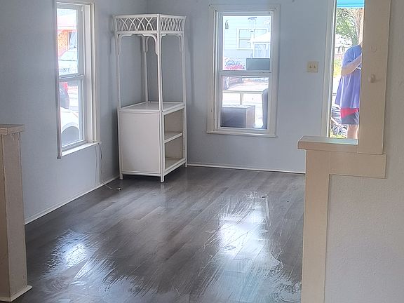 2nd image of 2919 Fairfield Ave S