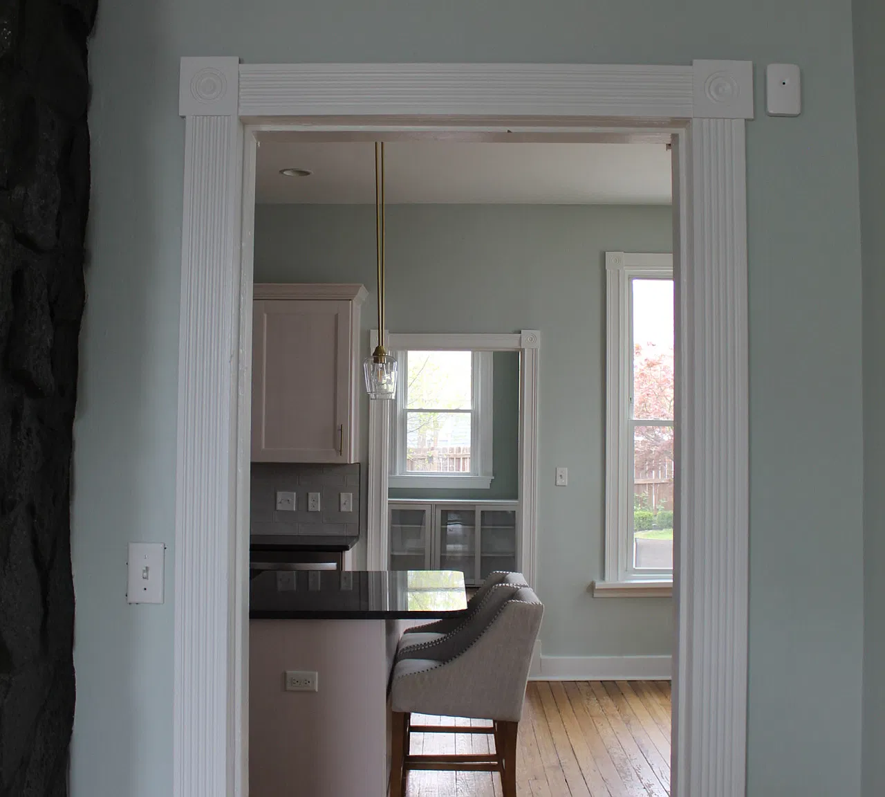 3 bed, 1800 sqft, $2,500 — Photo 3
