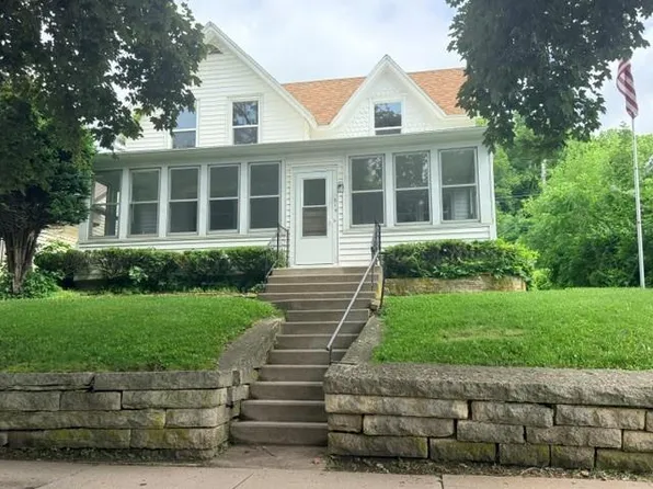 514 Main St, Lansing, IA 52151