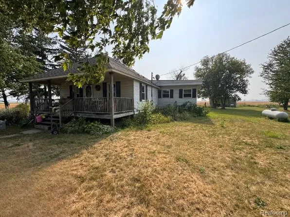 4703 N Byron Rd, Corunna, MI 48817