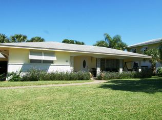 120 Lighthouse Dr, Jupiter Inlet Colony, FL 33469