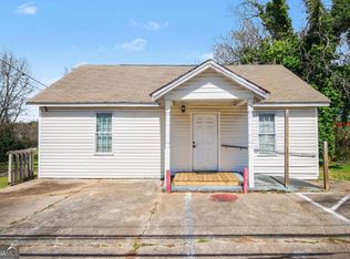 33 Fair St, Newnan, GA 30263
