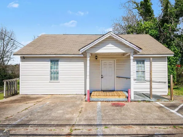 33 Fair St, Newnan, GA 30263