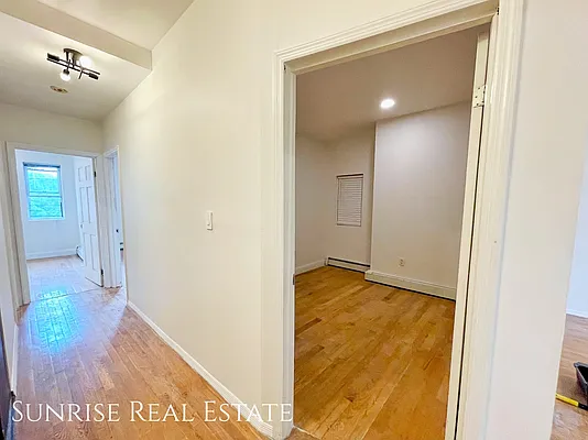 Rented by Sunrise Real Estate | media 65