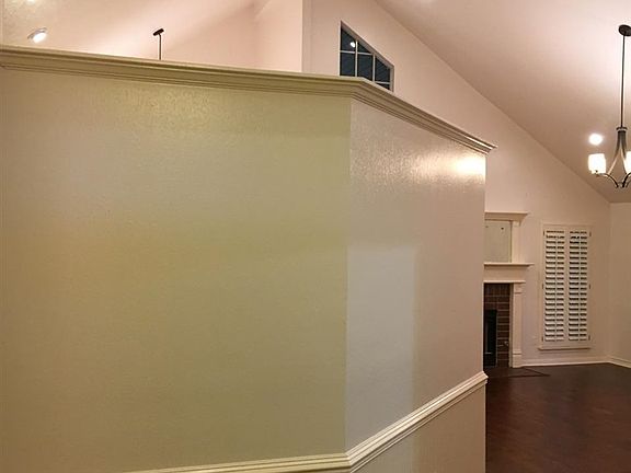 3rd image of 7975 Gleneagles Dr