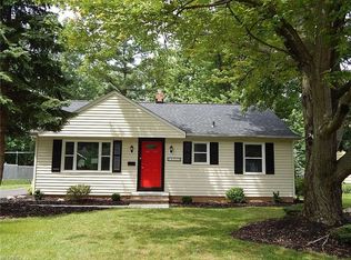 24248 Maple Ridge Rd, North Olmsted, OH 44070