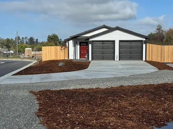 2205&2207 Golden Star Ct, McKinleyville, CA 95519