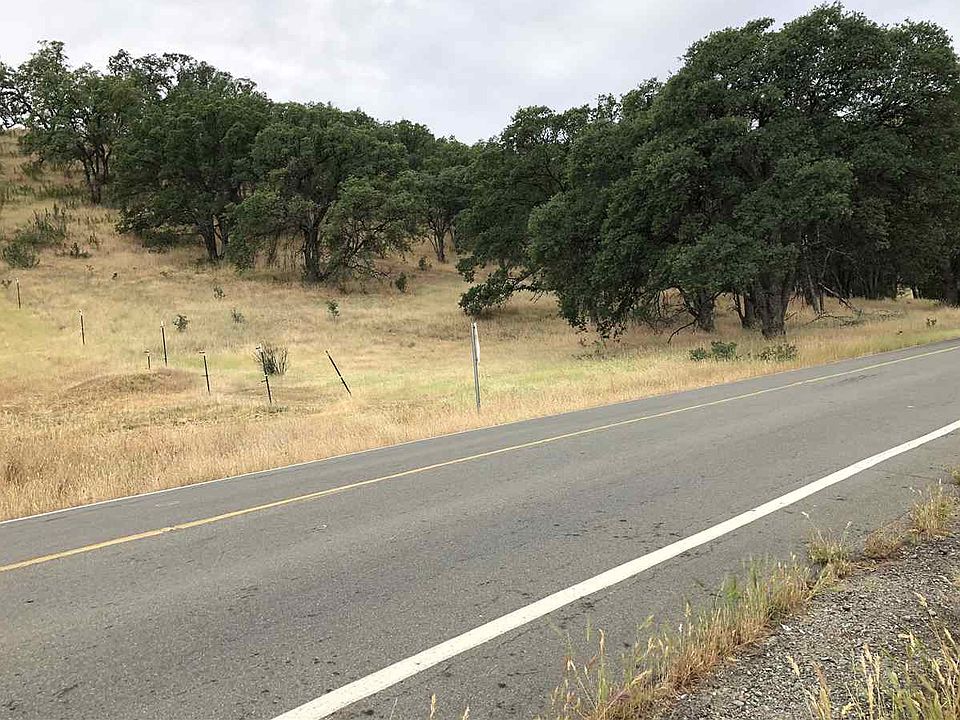 2nd image of 17235 Rancho Tehama Rd