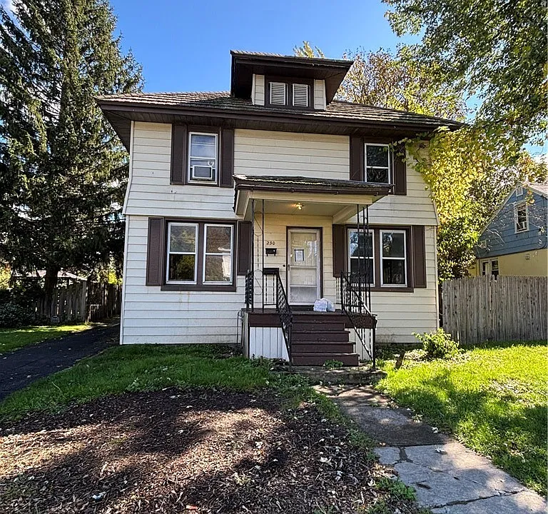 230 N Indiana Ave