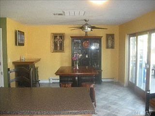 3rd image of 9 Cara Dr