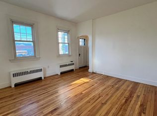 200 Harry Howard Ave UNIT 2, Hudson, NY 12534