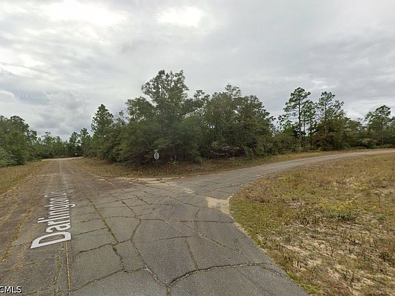 3rd image of Darlington Dr