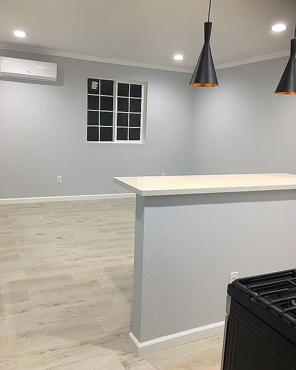 1st image of 8447 Greenbush Ave