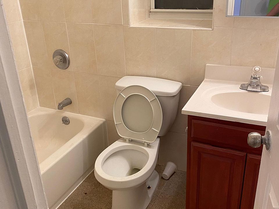 1st image of 10869 53rd Ave APT 4