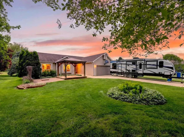 3781 Token Rd, Deforest, WI 53532