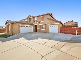 13889 Periwinkle Ct, Hesperia, CA 92344