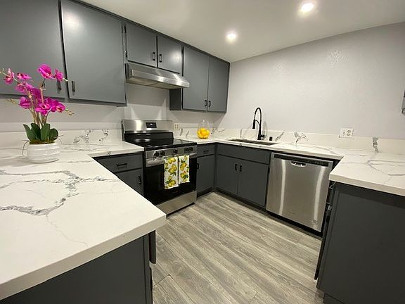 2nd image of 1601 E Cypress St #D