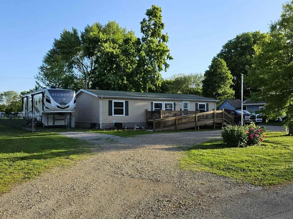 511 W North St, Carbondale, KS 66414