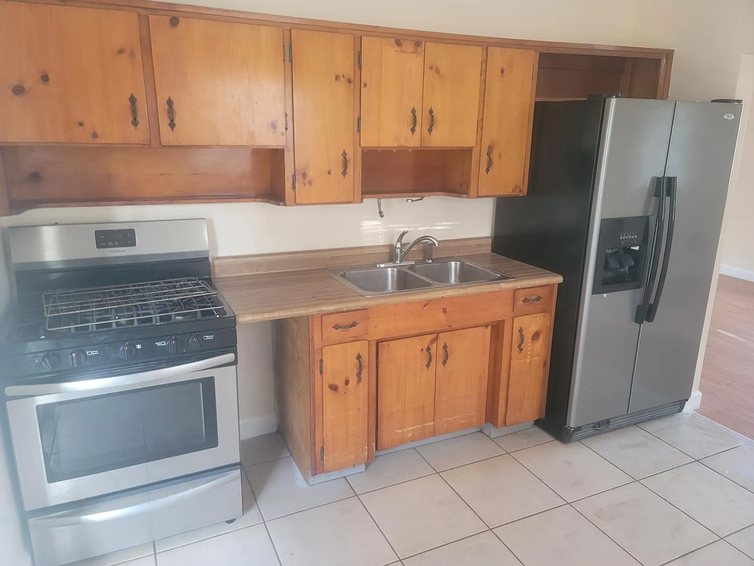 1133 Edith Ave — Photo 3