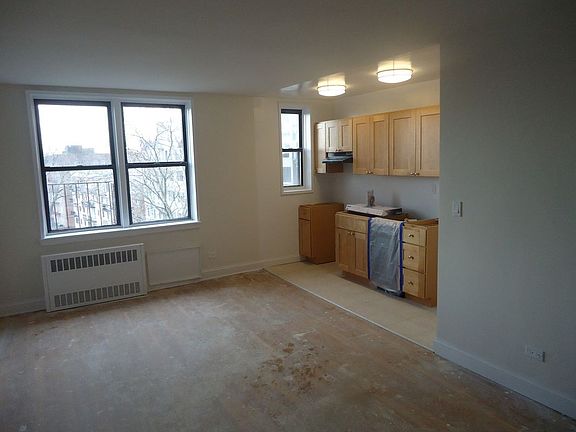 4th image of 14210 Hoover Ave APT 104
