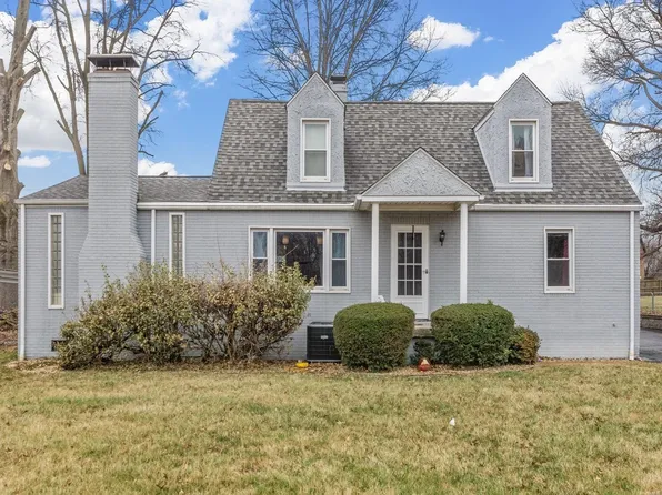 1100 N Belt W, Swansea, IL 62226