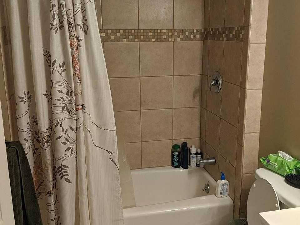 2nd image of 91 Riverlin St Unit B