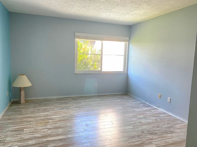 729 Capri Isles Blvd — Photo 7