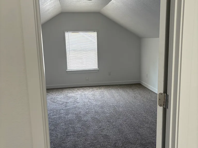 1043 S State St #A — Photo 10