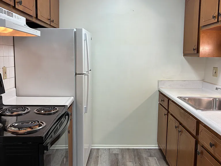 22280 Kelly Rd #102 — Photo 13