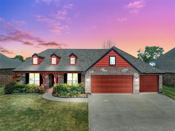 1015 E 135th Pl, Glenpool, OK 74033