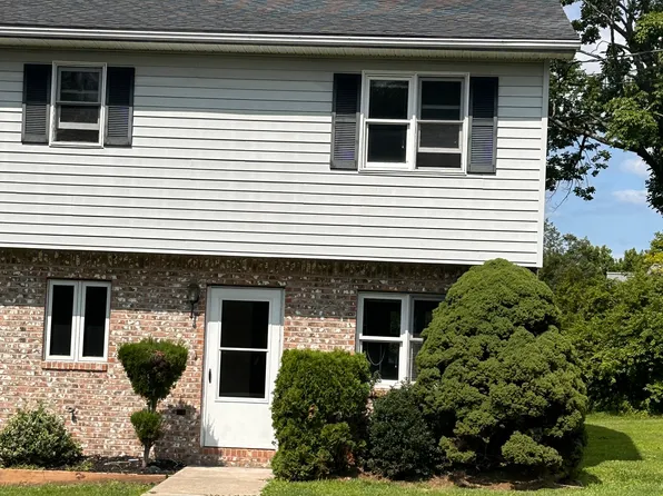 411 Marion St, Clarks Summit, PA 18411