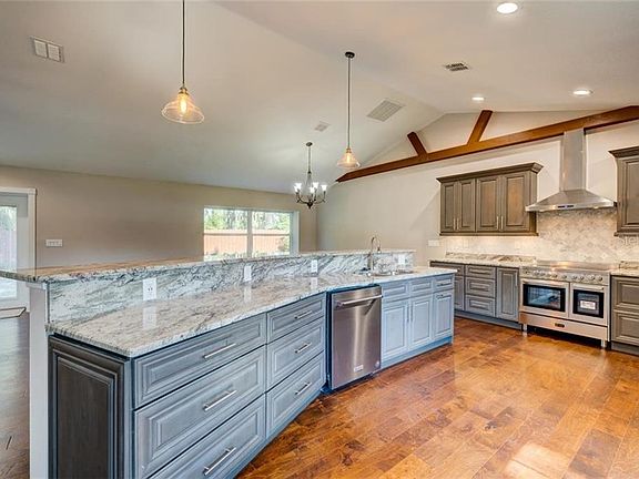 4th image of 6144 Pier Place Dr