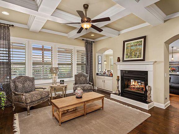 4th image of 133 Sedona Woods Trl