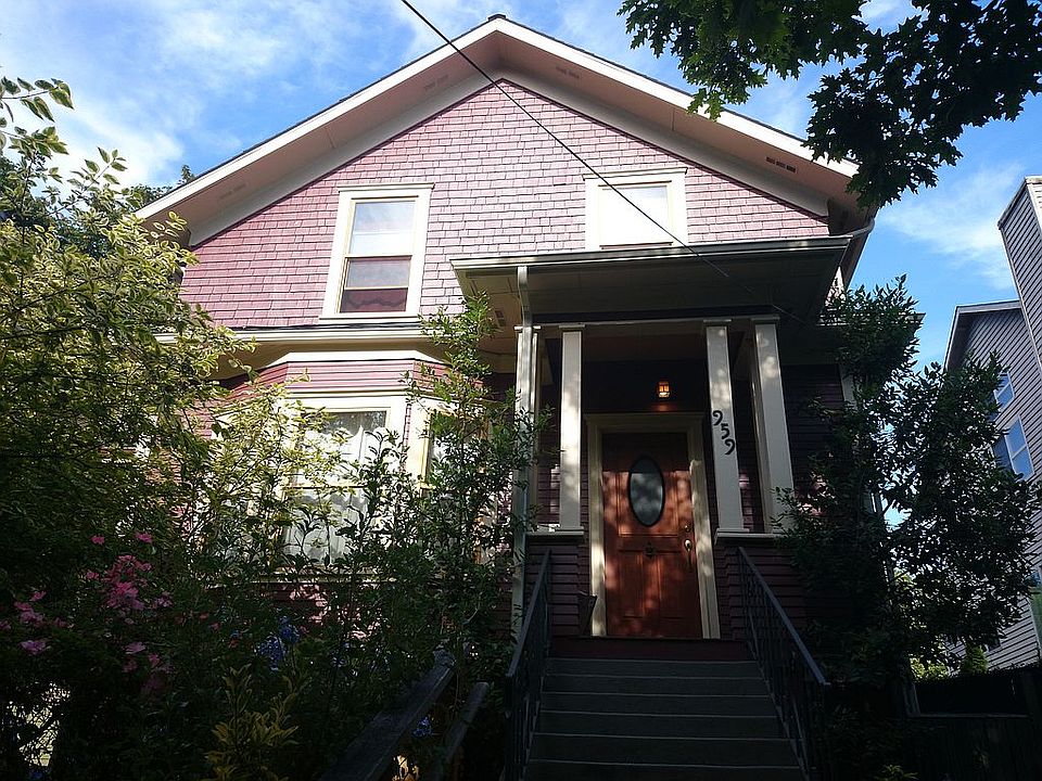 1st image of 959 22nd Ave