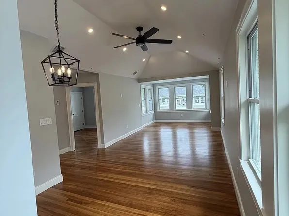 13 Ebbett Ave #13, Quincy, MA 02170